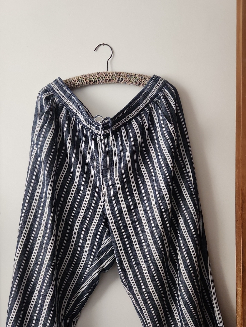 Old Navy Navy and White Striped Wide-Leg Pants